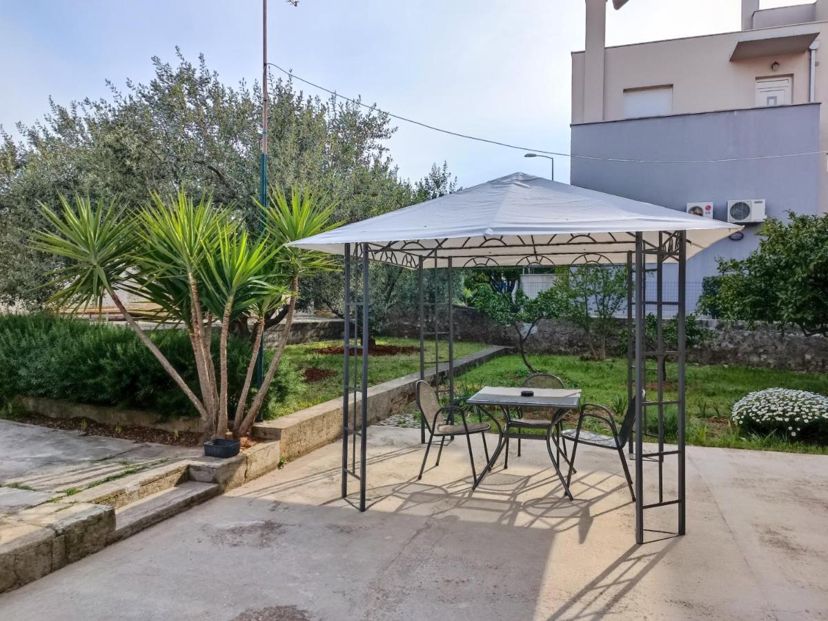 Pool House Luka Apartment Zadar Bagian luar foto