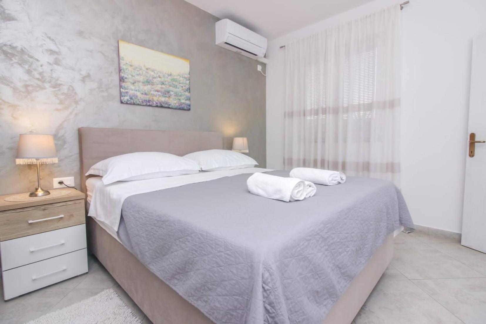 Pool House Luka Apartment Zadar Bagian luar foto