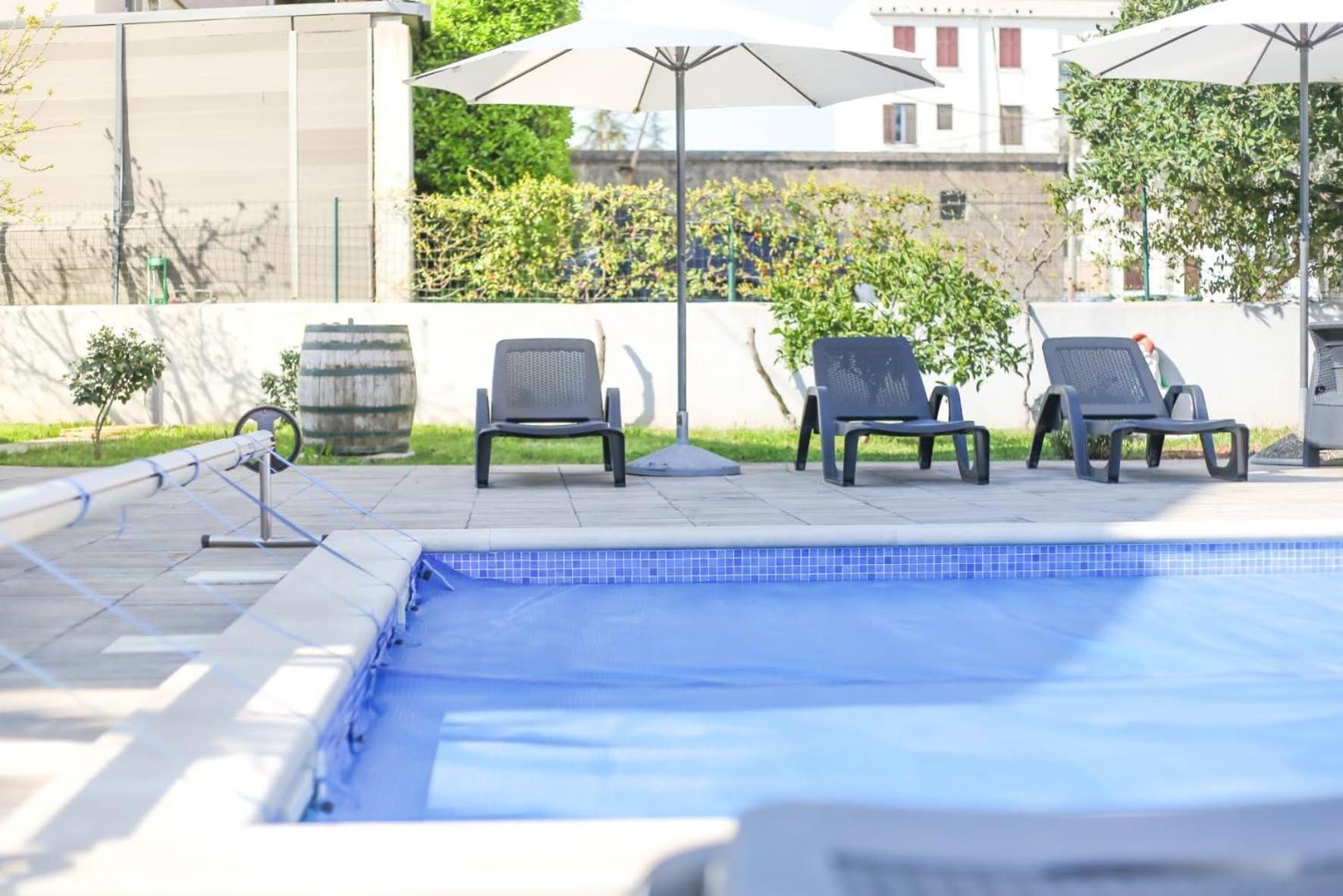 Pool House Luka Apartment Zadar Bagian luar foto