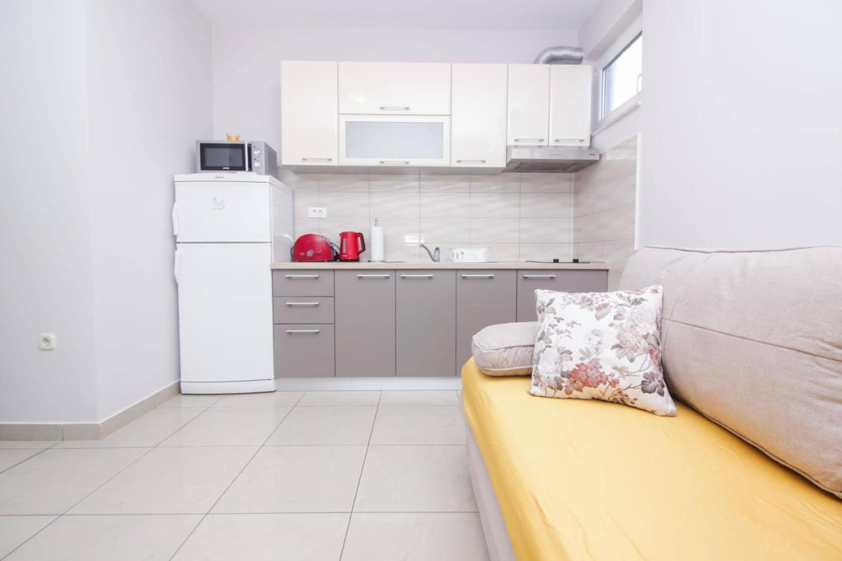 Pool House Luka Apartment Zadar Bagian luar foto